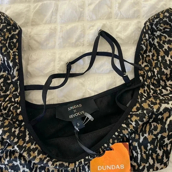 Dundas X Revolve leopard Joplin Long sleeve knit crop top - Picture 8 of 10